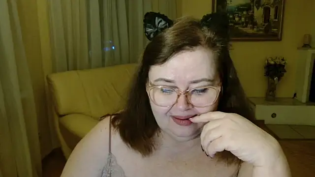 Snapshot of Natali-Gucci chatting on December 2025 07:51:01 PM Natali-Gucci online show from December 2025 07:51:01 PM