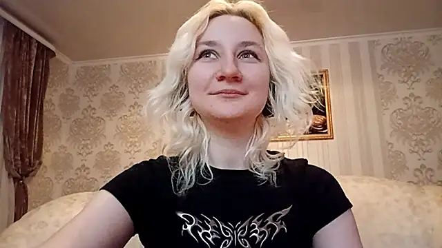 Snapshot of KyokoAck chatting on November 2025 03:01:02 PM KyokoAck online show from November 2025 03:01:02 PM