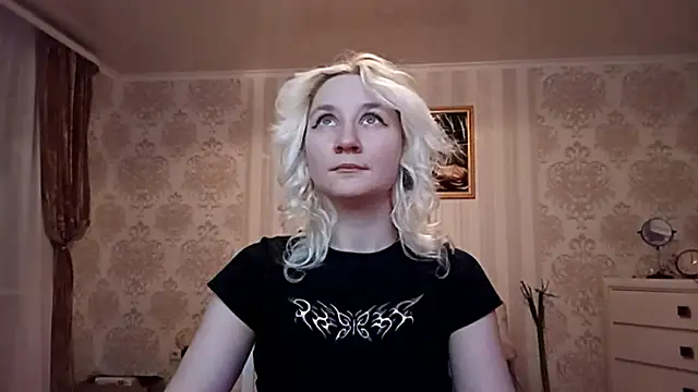 Snapshot of KyokoAck chatting on November 2025 04:21:02 PM KyokoAck online show from November 2025 04:21:02 PM