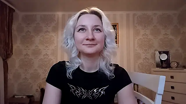 Snapshot of KyokoAck chatting on December 2025 07:53:02 PM KyokoAck online show from December 2025 07:53:02 PM