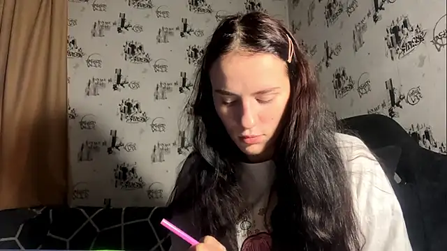 Snapshot of AliciaCapehart chatting on November 2025 07:12:01 AM AliciaCapehart online show from November 2025 07:12:01 AM