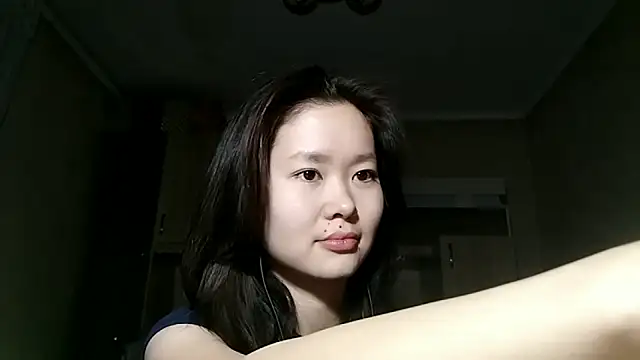 Snapshot of HuldaKye chatting on November 2025 01:23:01 PM HuldaKye online show from November 2025 01:23:01 PM