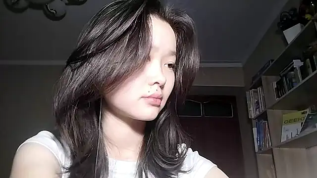 Snapshot of HuldaKye chatting on December 2025 12:21:02 PM HuldaKye online show from December 2025 12:21:02 PM