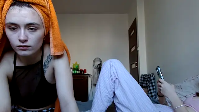 Snapshot of VenesuelaXq chatting on November 2025 11:02:02 AM VenesuelaXq online show from November 2025 11:02:02 AM