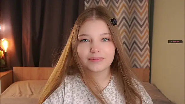 Snapshot of CruzMensch chatting on December 2025 01:05:02 PM CruzMensch online show from December 2025 01:05:02 PM