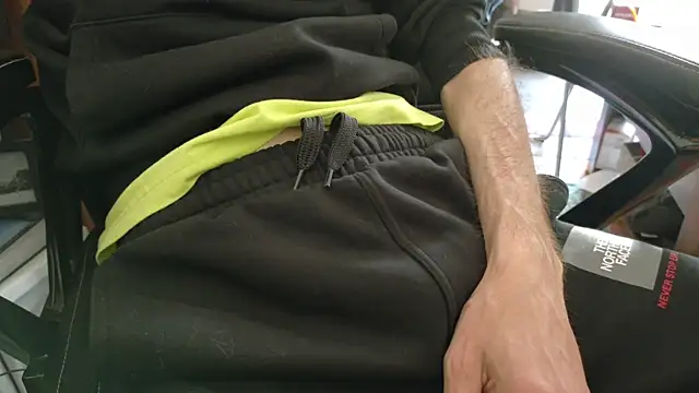 Chrisatmiami online show from April 2026 03:16:01 PM