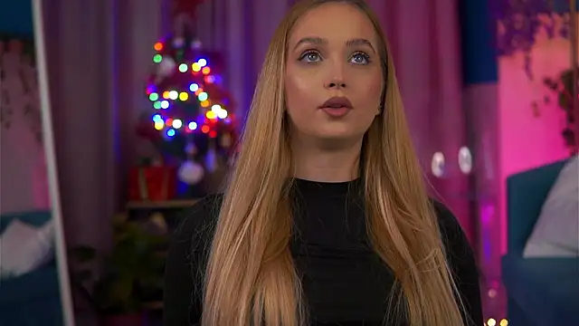 Snapshot of ElyssawetXX chatting on December 2025 07:21:02 PM ElyssawetXX online show from December 2025 07:21:02 PM