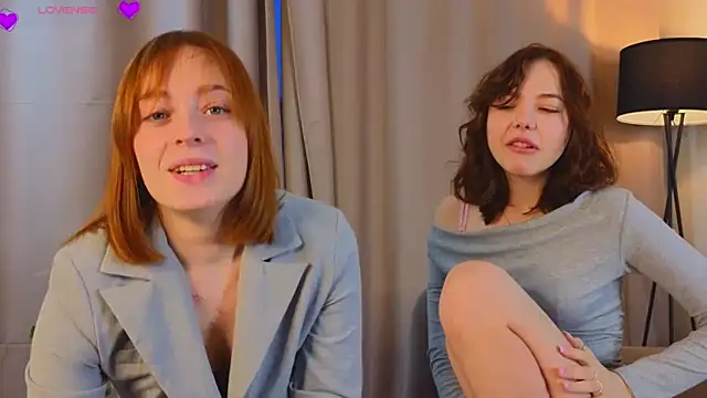 LucreciaAsters online show from December 2025 04:07:02 AM