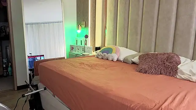 Snapshot of Iamnyxy chatting on December 2025 11:08:02 AM Iamnyxy online show from December 2025 11:08:02 AM