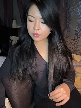Cutejulia1 online show from November 2025 04:56:01 PM