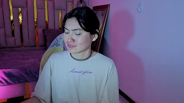 Brandy collinss online show from December 2025 12:01:02 PM