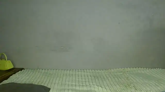 Snapshot of Monal1sah chatting on December 2025 03:51:02 PM Monal1sah online show from December 2025 03:51:02 PM