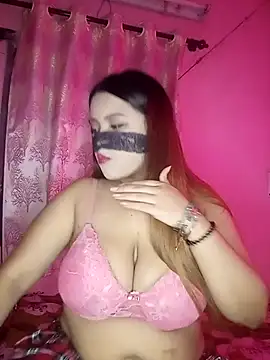 Bunnybush37 online show from May 2026 03:08:02 PM
