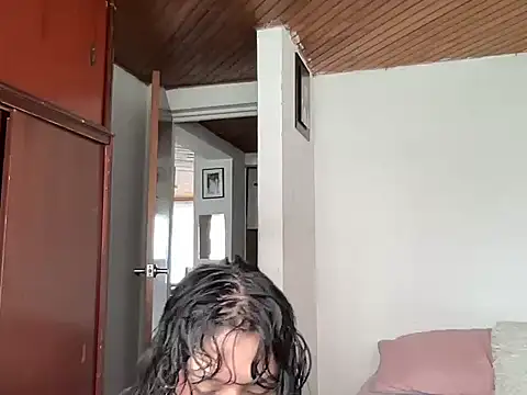 Dreana online show from February 2026 04:19:01 PM