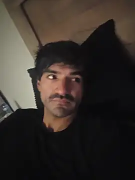 piggylatino online show from December 2025 05:52:02 PM