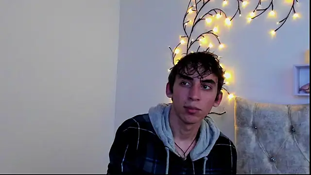 Snapshot of TerryGrace chatting on November 2025 07:41:02 PM TerryGrace online show from November 2025 07:41:02 PM