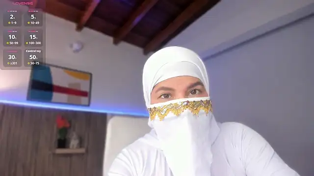 Snapshot of Hannaa_Dolly chatting on November 2025 03:43:02 AM Hannaa Dolly online show from November 2025 03:43:02 AM