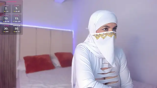 Snapshot of Hannaa_Dolly chatting on December 2025 02:39:01 AM Hannaa Dolly online show from December 2025 02:39:01 AM