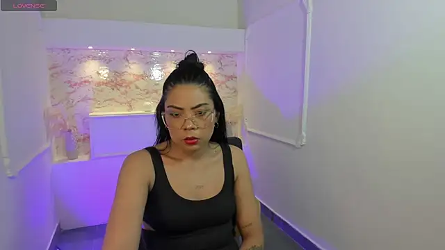 CataGreen1 online show from December 2025 08:04:02 PM