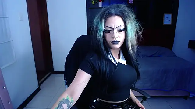 Snapshot of Belladonna_trix chatting on November 2025 07:25:02 PM Belladonna trix online show from November 2025 07:25:02 PM