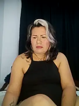 Snapshot of angi_daw chatting on November 2025 03:38:02 AM angi daw online show from November 2025 03:38:02 AM