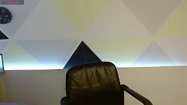 Snapshot of Bia_LuxBia_Lux chatting on November 2025 08:21:02 PM Bia LuxBia Lux online show from November 2025 08:21:02 PM