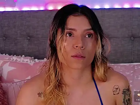 Snapshot of Antonella_Lee chatting on November 2025 07:51:02 PM Antonella Lee online show from November 2025 07:51:02 PM