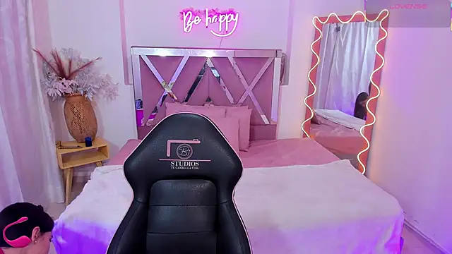 Snapshot of ISABELA_TAY chatting on November 2025 11:43:02 AM ISABELA TAY online show from November 2025 11:43:02 AM