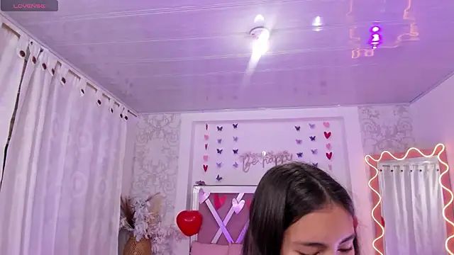 ISABELA TAY online show from March 2026 12:00:01 PM