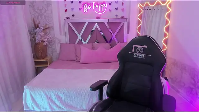 ISABELA TAY online show from March 2026 11:35:01 AM