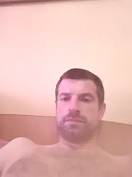 Snapshot of TwardyKierowca chatting on April 2026 07:45:01 AM TwardyKierowca online show from April 2026 07:45:01 AM