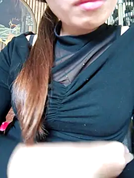 Niss8386 online show from December 2025 06:44:02 AM