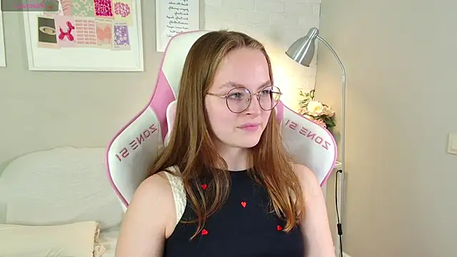 MadisonSmitt online show from November 2025 11:32:01 AM