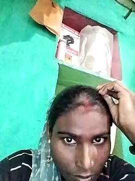 Snapshot of Big_Lovexx chatting on November 2025 05:50:02 AM Big Lovexx online show from November 2025 05:50:02 AM