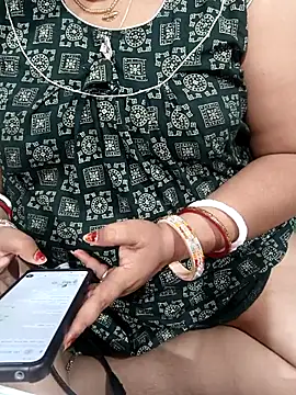 Snapshot of Kajal-585 chatting on February 2026 06:34:02 PM Kajal-585 online show from February 2026 06:34:02 PM