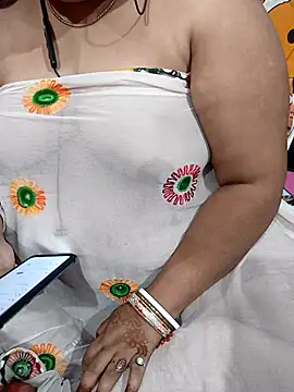 Snapshot of Kajal-585 chatting on February 2026 06:53:02 PM Kajal-585 online show from February 2026 06:53:02 PM