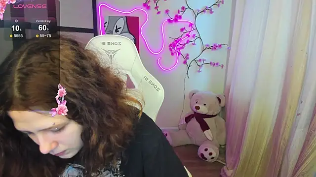 Snapshot of Anora_Miller chatting on November 2025 08:03:01 AM Anora Miller online show from November 2025 08:03:01 AM