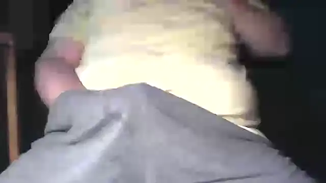 Snapshot of bigcumfrench chatting on April 2026 05:45:02 AM bigcumfrench online show from April 2026 05:45:02 AM