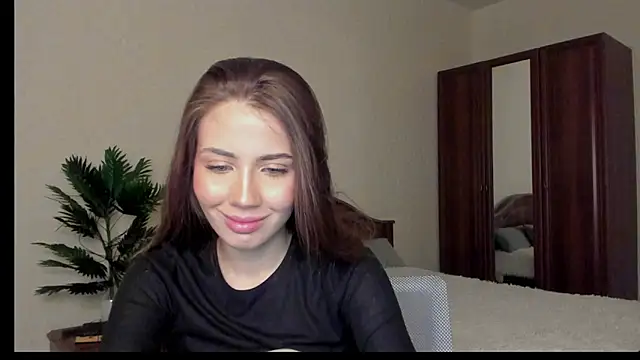 Snapshot of Aurora_Glow21 chatting on January 2026 12:10:01 PM Aurora Glow21 online show from January 2026 12:10:01 PM