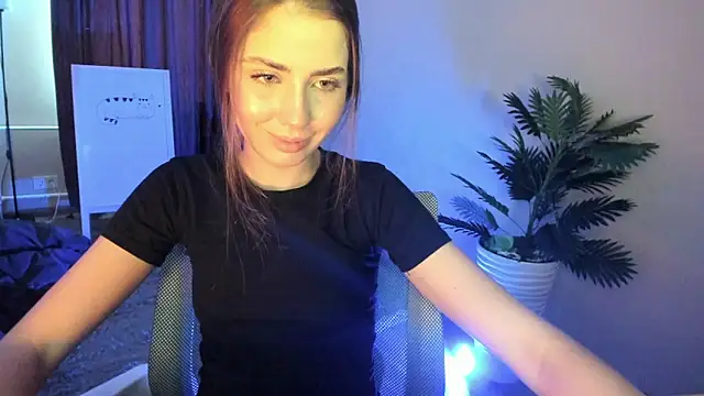 Snapshot of Aurora_Glow21 chatting on February 2026 06:40:02 AM Aurora Glow21 online show from February 2026 06:40:02 AM