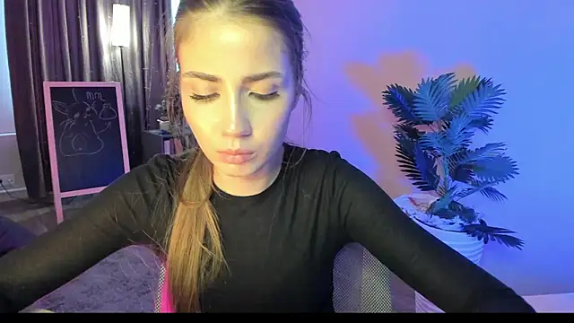 Snapshot of Aurora_Glow21 chatting on February 2026 12:09:02 PM Aurora Glow21 online show from February 2026 12:09:02 PM