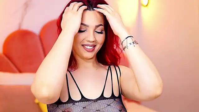 Snapshot of Scarlett_Veyra chatting on December 2025 07:05:01 AM Scarlett Veyra online show from December 2025 07:05:01 AM