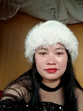 LyZii2k7 online show from November 2025 05:46:02 AM