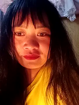 LyZii2k7 online show from November 2025 12:49:02 PM