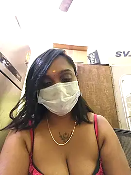 Snapshot of Dharshini98 chatting on December 2025 01:16:01 PM Dharshini98 online show from December 2025 01:16:01 PM