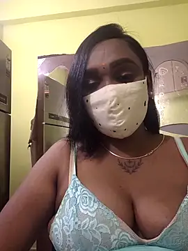 Dharshini98 online show from February 2026 10:05:01 AM