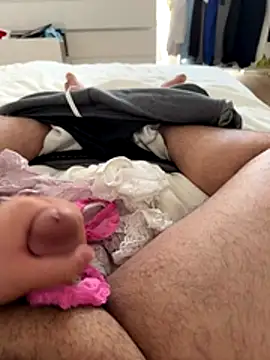 latina w19 online show from November 2025 12:26:01 PM