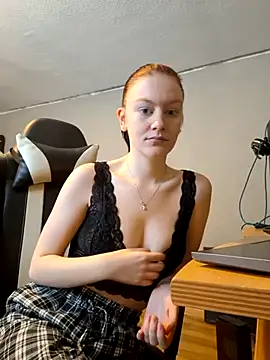 Snapshot of Lilly_hase chatting on December 2025 09:37:02 AM Lilly hase online show from December 2025 09:37:02 AM