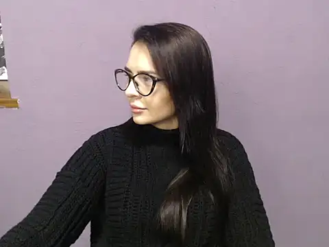 Snapshot of divina_kira chatting on November 2025 08:03:02 AM divina kira online show from November 2025 08:03:02 AM