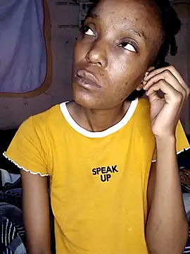 Snapshot of Beverlygurlx6 chatting on March 2026 05:46:01 AM Beverlygurlx6 online show from March 2026 05:46:01 AM